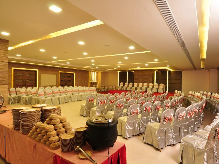 Hotel Vijay Parkinn, Gandhipuram, Coimbatore Exteriör bild
